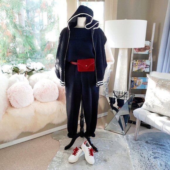 EUC Icone Simons black & white faux fur soft-feel Varsity-inspired sweatshirt, S - Picture 2 of 9